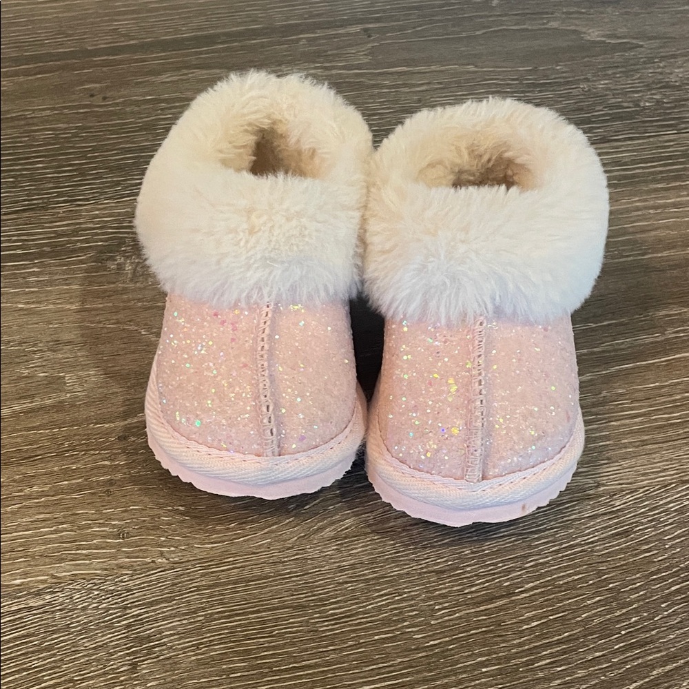 Sparkly Pink Fur-Lined slippers/boots